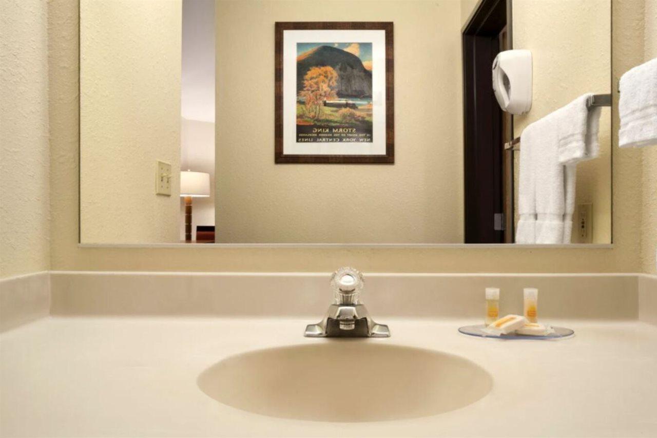 Hotel Colony 3*
